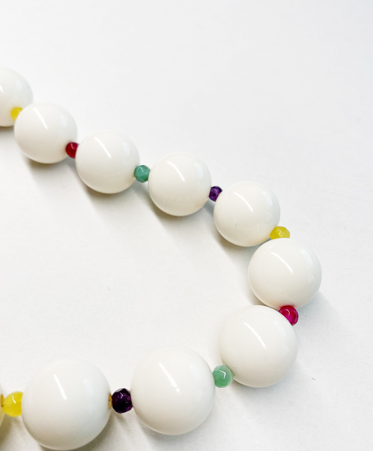 SLEEK IVORY BALL NECKLACE [ONLY YOUNA]